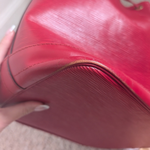 Louis Vuitton Red  Epi Noe Bucket Bag - Picture 5 of 16